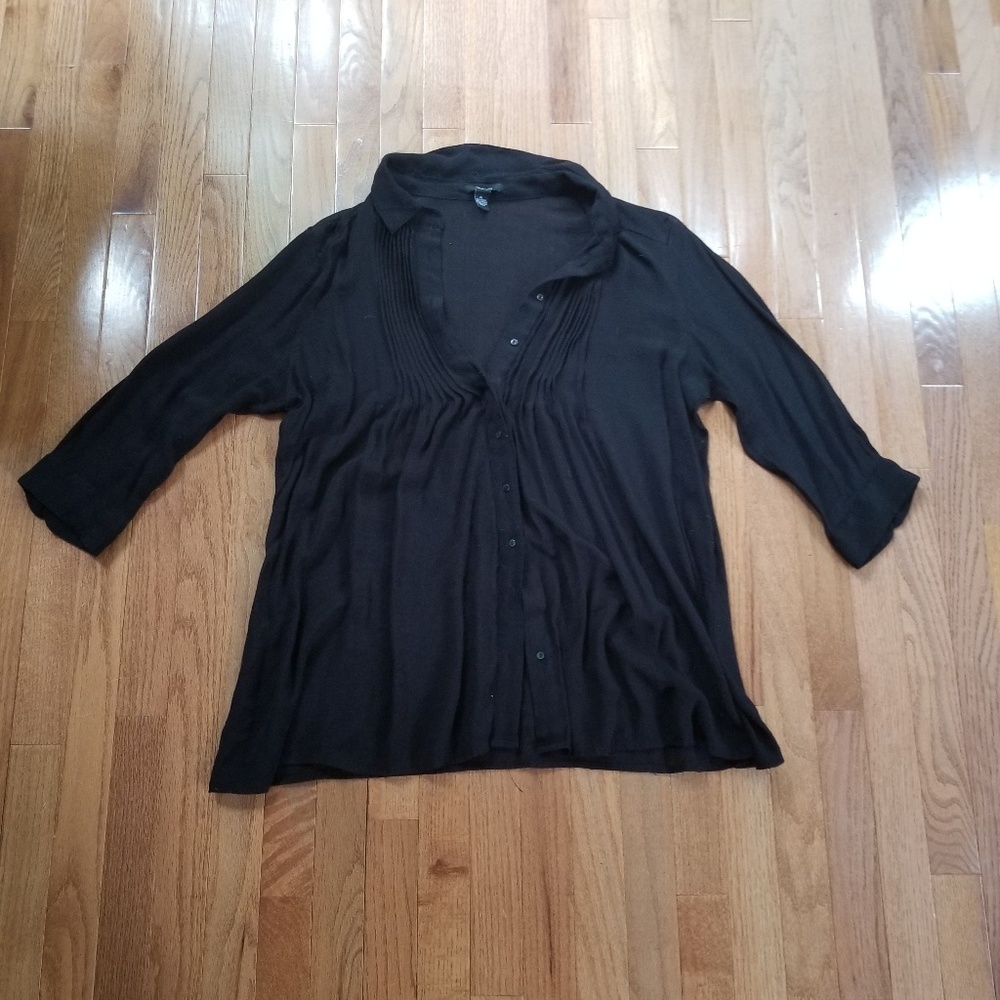 🌍 5/$25 SALE! Black Alfani Tuxedo flowy blouse